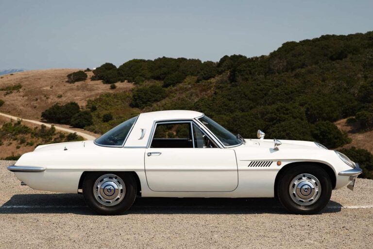 Los 5 autos más extraños que el mundo terminó venerando