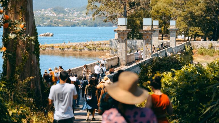5 pueblos tan pequeños que un festival de un día multiplica su población por diez, y hay que estar ahí