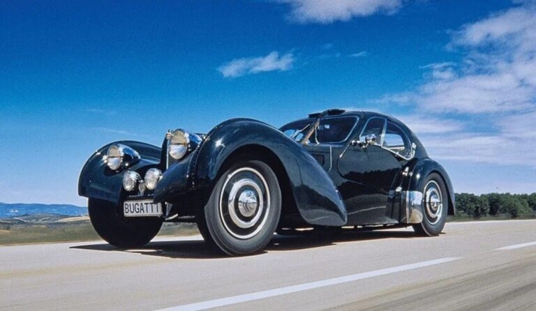 5 autos «malditos» y misteriosos cuyas historias todavía ponen los pelos de punta