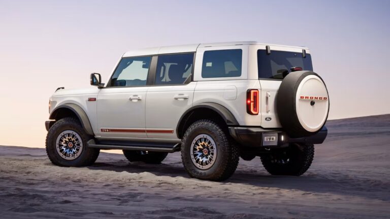 La moda retro regresó: 5 autos modernos inspirados en leyendas del pasado