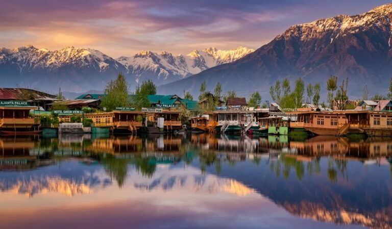 5 pueblos flotantes del mundo donde las casas se mueven con la corriente