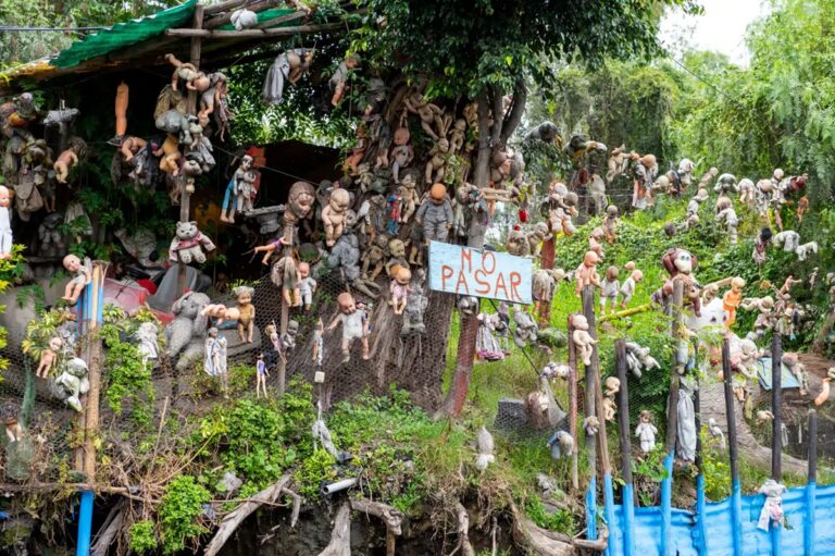 5 leyendas urbanas de distintos países que se han convertido en atracción turística