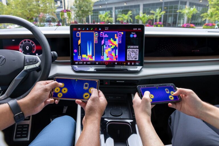 Volkswagen presenta el «AirConsole», un sistema de videojuegos integrado en el vehículo, para ciertos modelos del año 2027