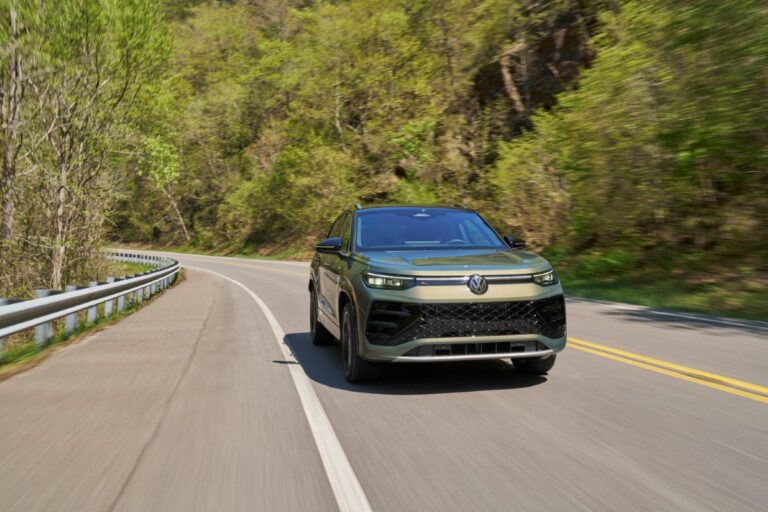 El Volkswagen Tiguan SEL R-Line Turbo es nombrado mejor SUV compacto en los premios «Best of the Year 2026″